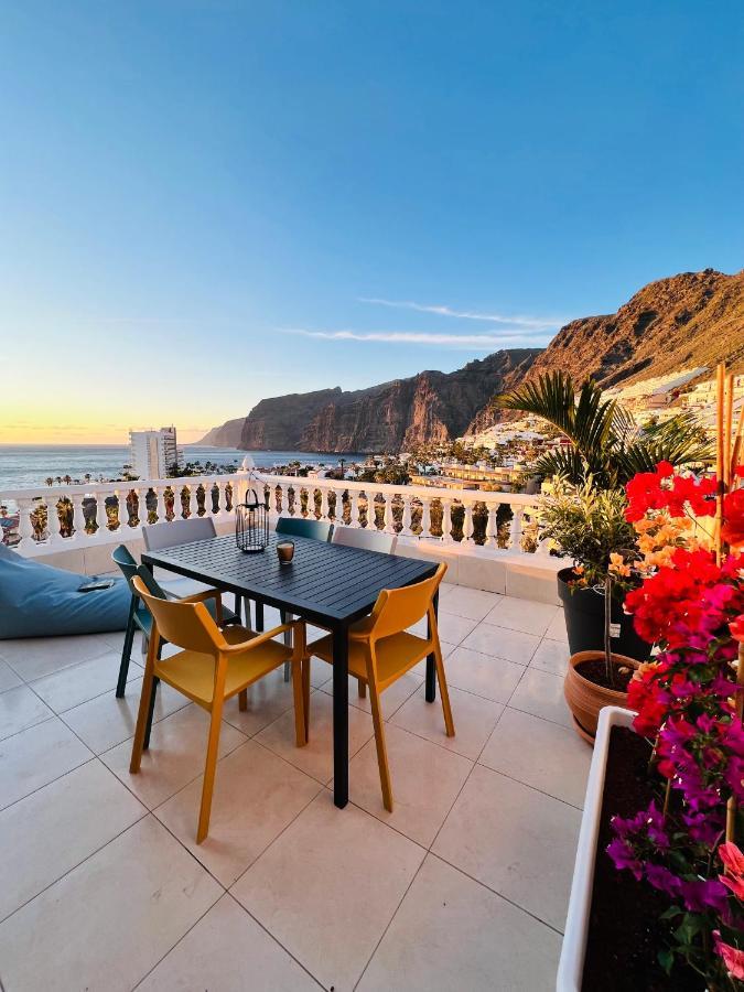Apartamento Luxury Penthouse With Breathtaking Views And Huge Private Terraces Puerto de Santiago  Exterior foto