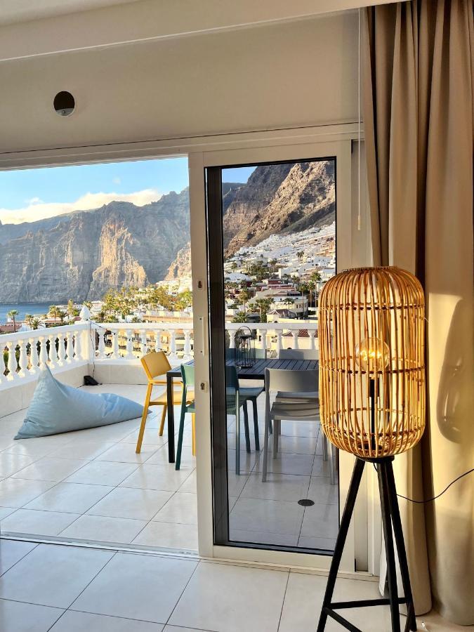 Apartamento Luxury Penthouse With Breathtaking Views And Huge Private Terraces Puerto de Santiago  Exterior foto