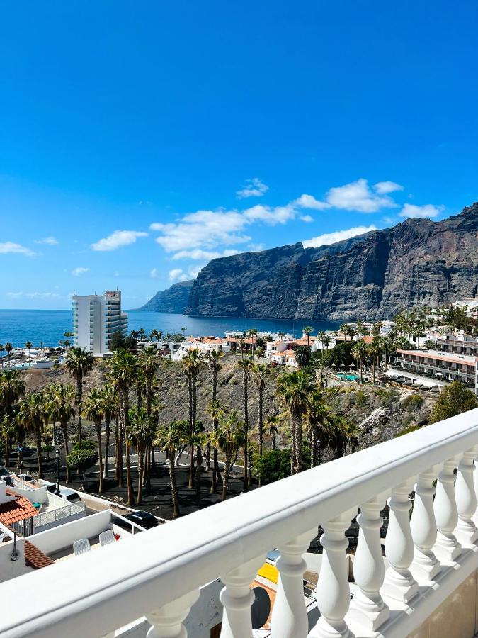 Apartamento Luxury Penthouse With Breathtaking Views And Huge Private Terraces Puerto de Santiago  Exterior foto